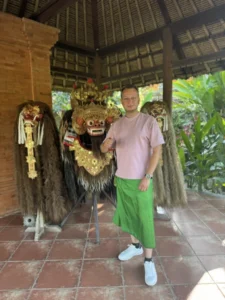 Taman Ayun Figure With Berkay